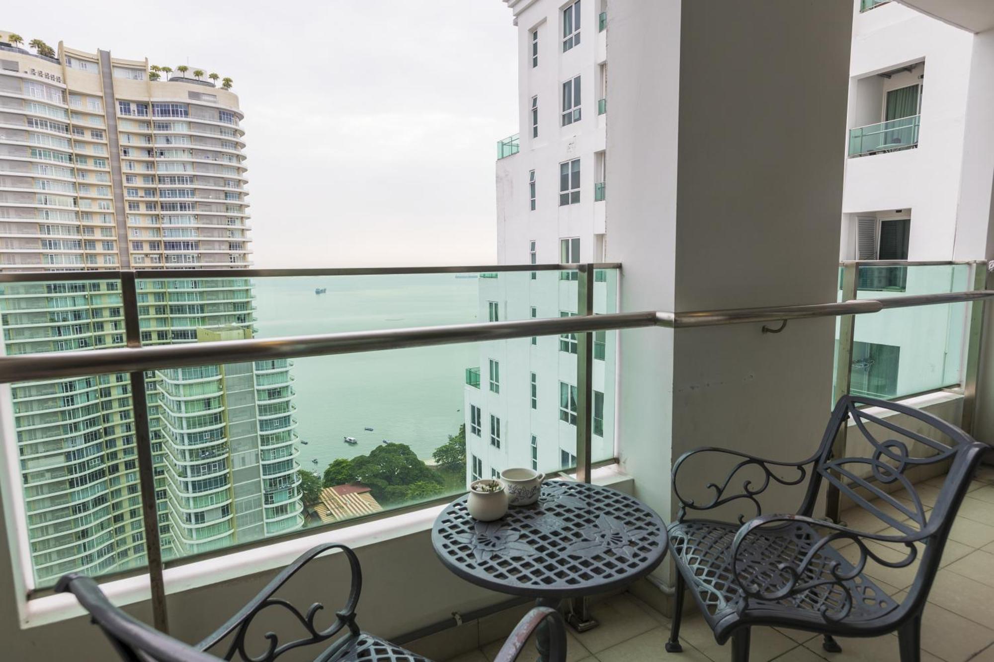 Sky Suites Τζωρτζ Τάουν Εξωτερικό φωτογραφία